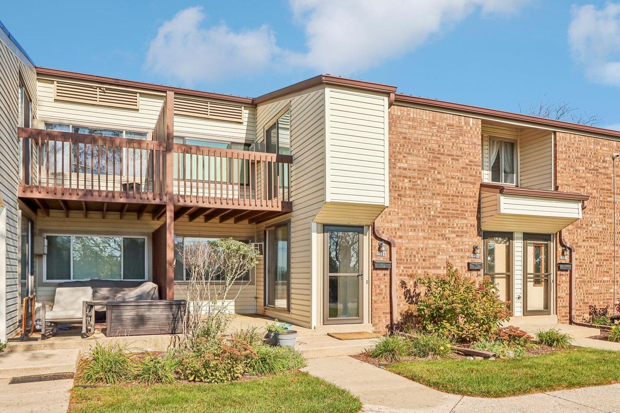 2904 14th Pl, Kenosha, WI 53140