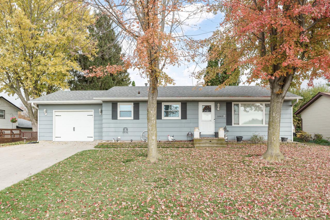1062 E Boughton St, Watertown, WI 53094