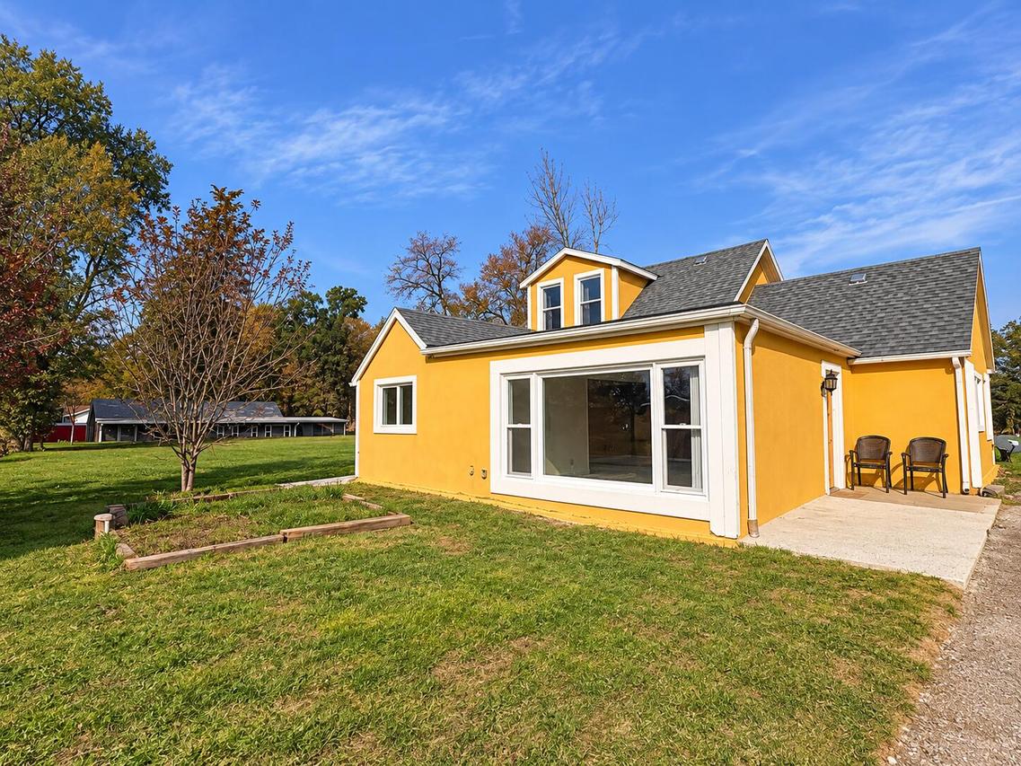 W814 Washington Ave, Bloomfield, WI 53105