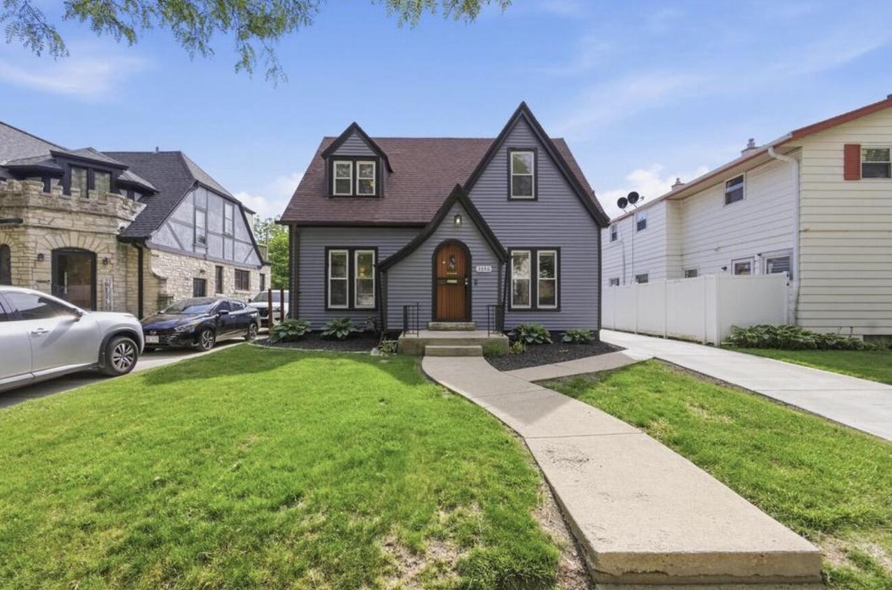 3356 N 47th St, Milwaukee, WI 53216