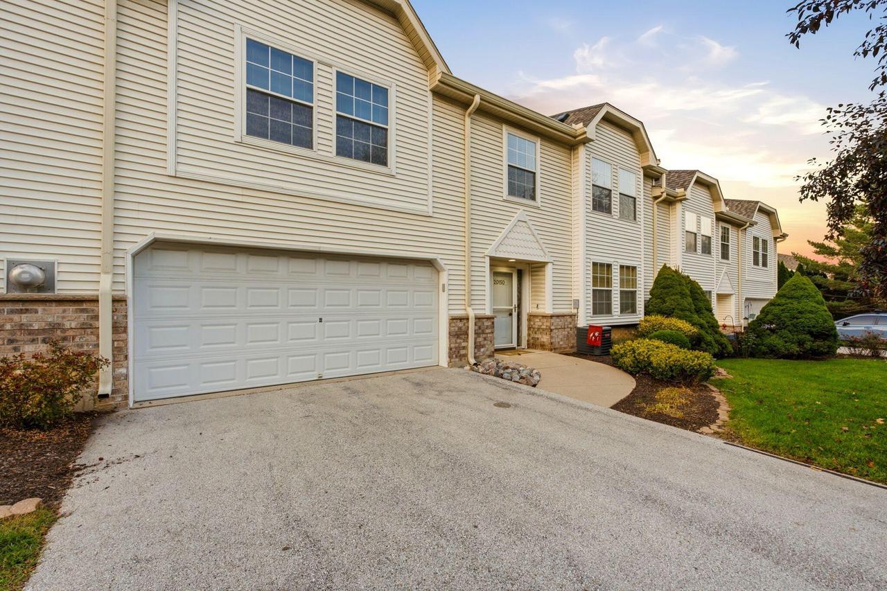 20150 Terrace Dr, Brookfield, WI 53045