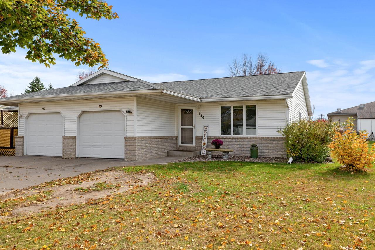 926 Bethanne Pl, Onalaska, WI 54650