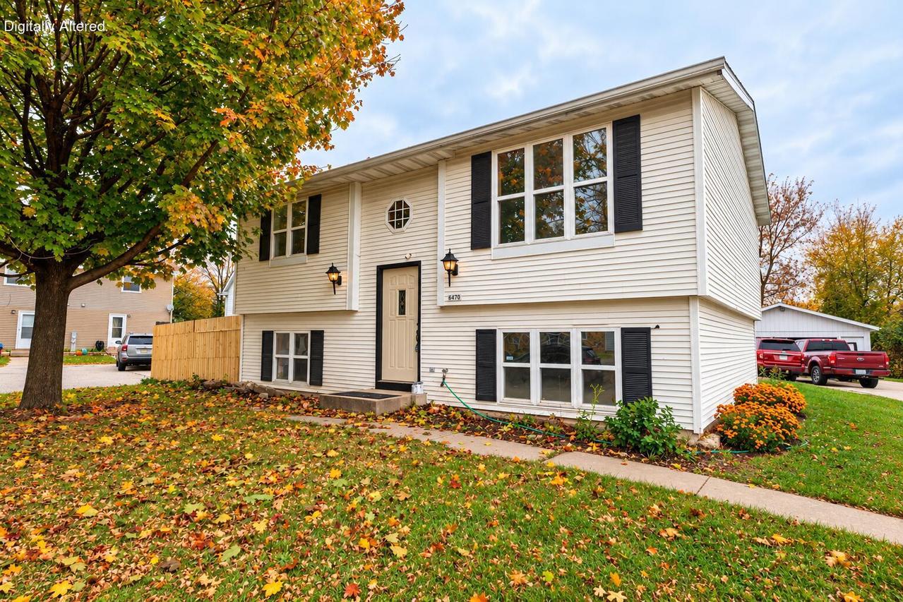 6470 N 105th St, Milwaukee, WI 53224