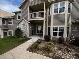 W159N4848 Graysland Dr #15, Menomonee Falls, WI 53051