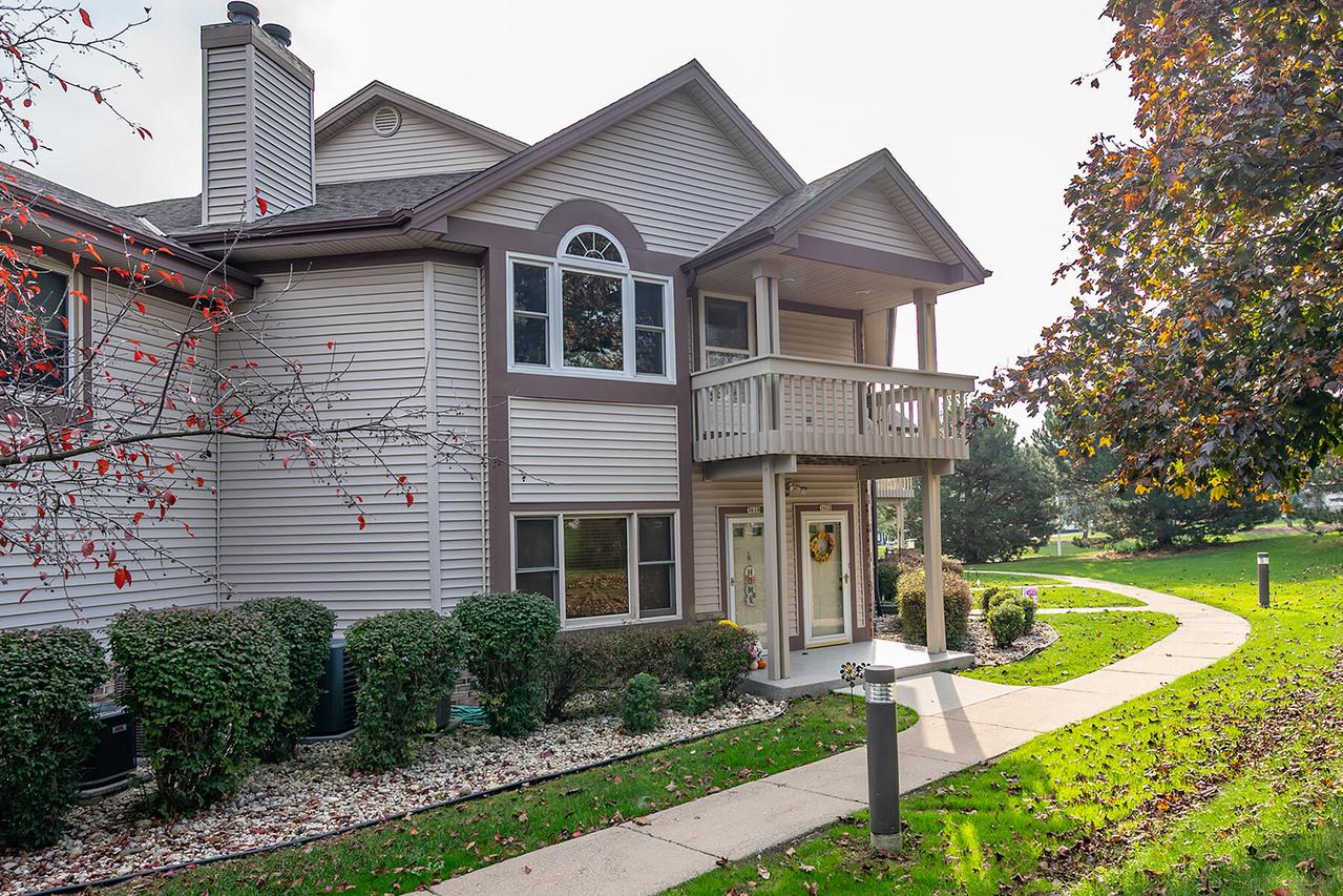 3618 W Rawson Ave, Franklin, WI 53132