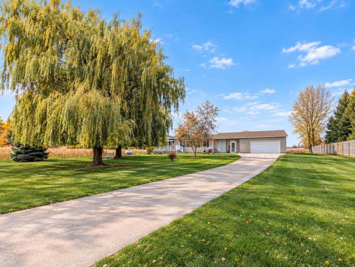 N3982 Lilly Rd, Rubicon, WI 53078