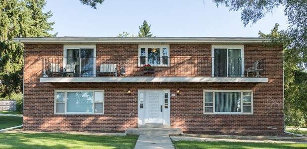 2020 W Good Hope Rd, Glendale, WI 53209