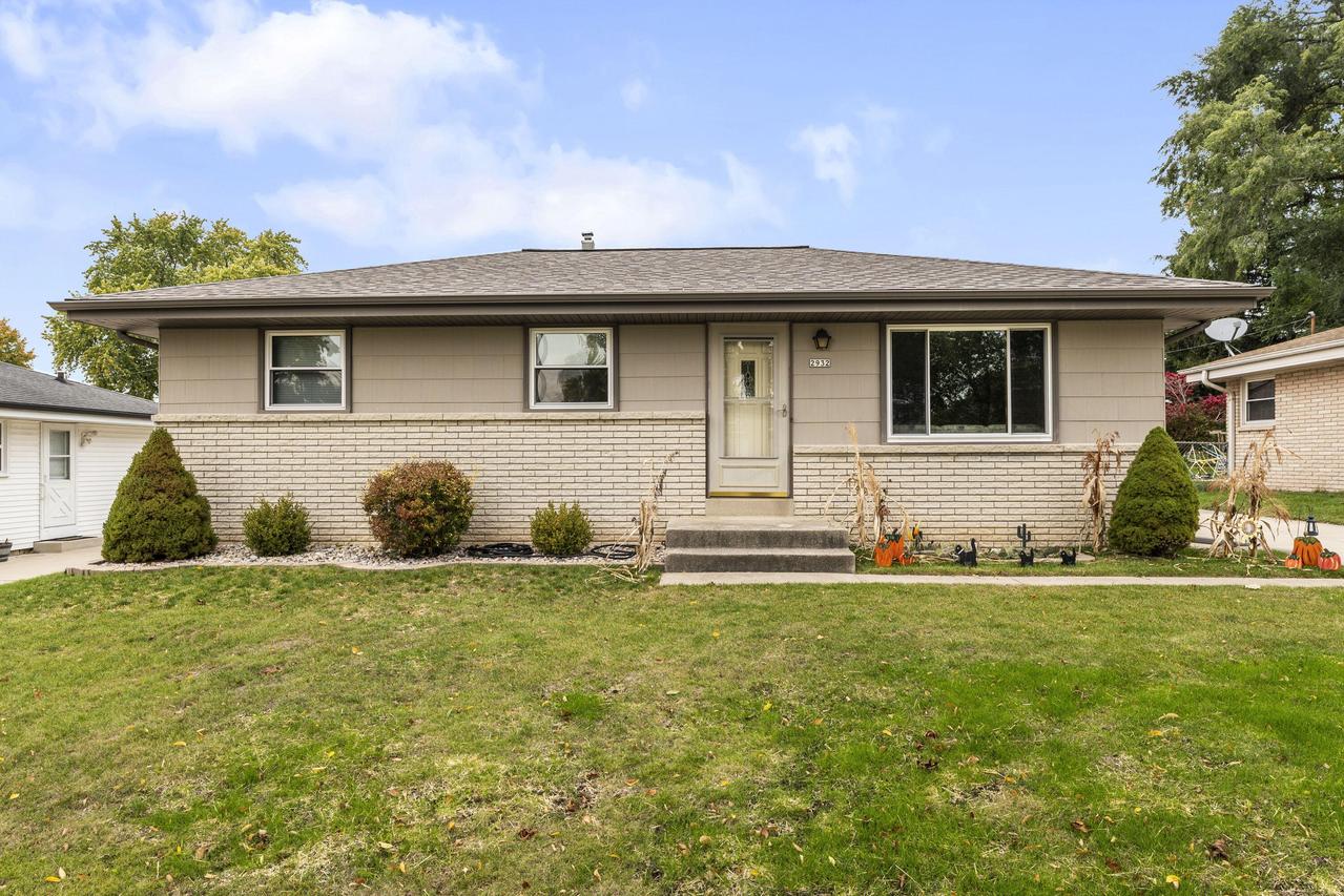 2932 E Dale Ave, Cudahy, WI 53110