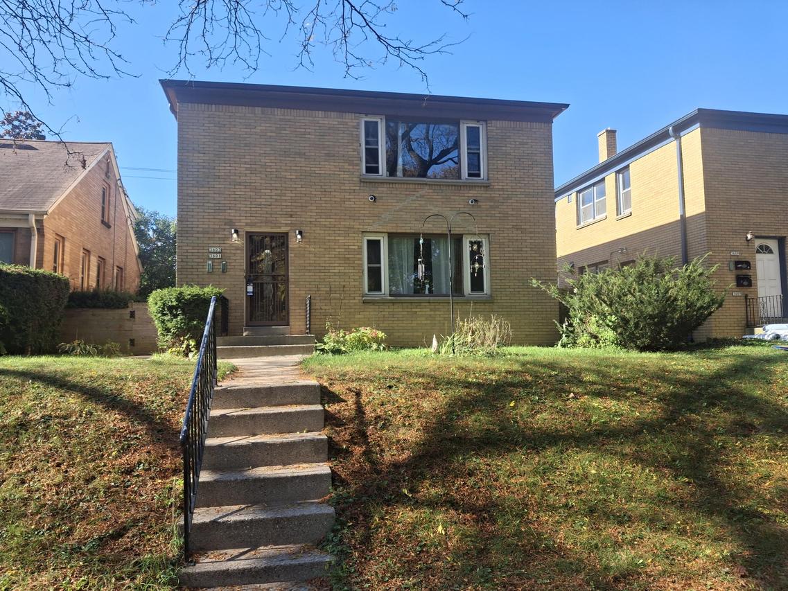 3601 N Humboldt Blvd #3603, Milwaukee, WI 53212