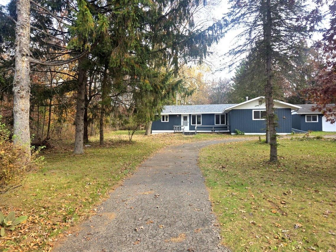2928 Oak Ave, New Chester, WI 53936