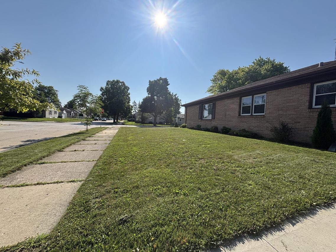 2900 Drexel Ave, Racine, WI 53403