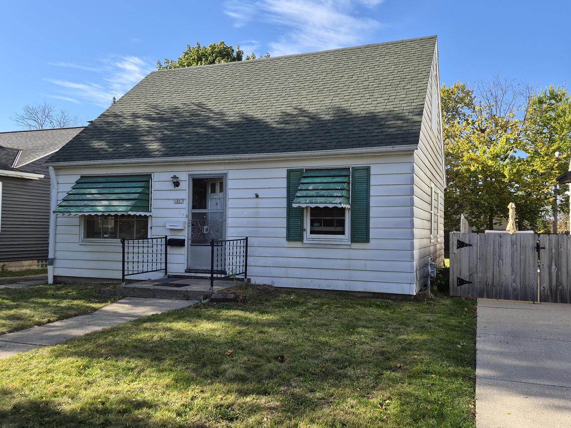3057 N 74th St, Milwaukee, WI 53210