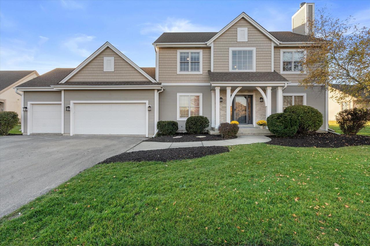 8335 S 44th St, Franklin, WI 53132
