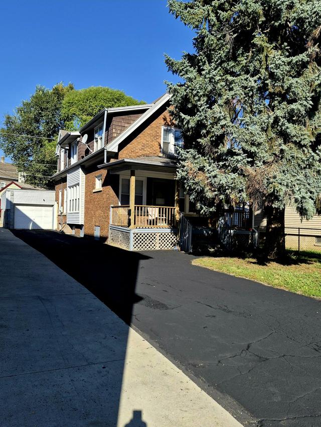 1821 S Muskego Ave, Milwaukee, WI 53204