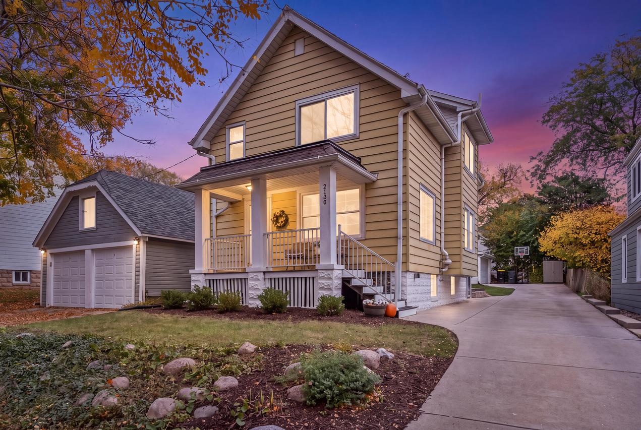 2130 N 85th St, Wauwatosa, WI 53226