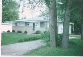 408 W Jefferson St, Oconomowoc, WI 53066