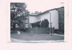 5274 Somerset Ln, Greenfield, WI 53221