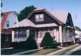 2438 N Lefeber Ave, Wauwatosa, WI 53213