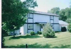 36075 W Mapleton Rd., Oconomowoc, WI 53066