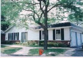 5278 S Woodbridge Ln., Greenfield, WI 53221