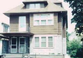 1722 S Layton Blvd., Milwaukee, WI 53215