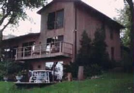 N30W28735 Lakeside Dr, Delafield, WI 53072