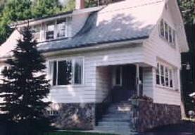 523 S Kettle Moraine, Slinger, WI 53086
