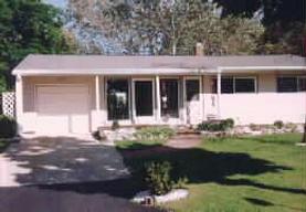 4460 N Glenway, Wauwatosa, WI 53225