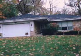 1265 S Parkway Dr, Brookfield, WI 53005