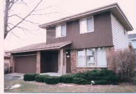 9222 W Green View, Milwaukee, WI 53224