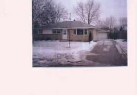 W174N8675 Schneider Dr, Menomonee Falls, WI 53051