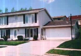 918 W Kings Ridge Ct., West Bend, WI 53095