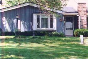 5281 Woodbridge Ln So, Greenfield, WI 53221