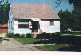 5915 N 37th St, Milwaukee, WI 53209