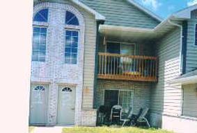 W240N2550 Parkway Meadow Cir. #2, Pewaukee, WI 53072