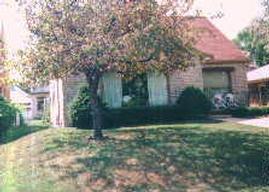 2919 S 37th St, Milwaukee, WI 53215