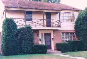 6421 W Powell Pl, Wauwatosa, WI 53213