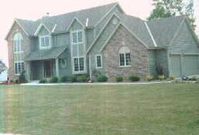 5294 N Creekwood Cross, Menomonee Falls, WI 53151