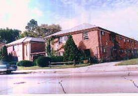 5161 N Hopkins St, Milwaukee, WI 53209