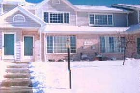 10018 W Whitnall Edge Dr ##D, Franklin, WI 53132