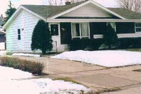 1511 Sunset Ridge, West Bend, WI 53095