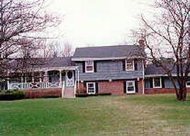 2062 Covered Bridge, Cedarburg, WI 52012