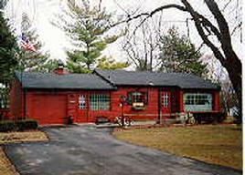 2170 San Fernando Dr, Elm Grove, WI 53122