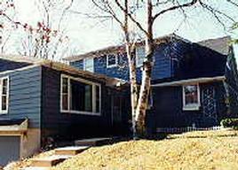 N73W36352 S Shore Dr, Oconomowoc, WI 53066