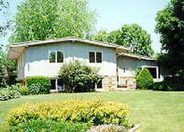 W357N5107 N Lakeshore Dr, Oconomowoc, WI 53066