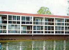 2501 S Browns Lake #B11, Burlington, WI 53105