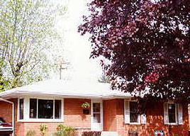 618 Crab Tree Ln, Racine, WI 53406