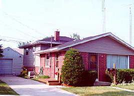 1211 Willmor St, Racine, WI 53402