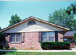 5264 Woodbridge Ln., Greenfield, WI 53221