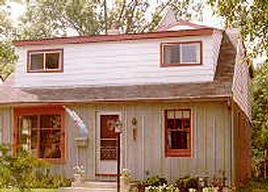 4711 N Elkhart Ave, Whitefish Bay, WI 53211